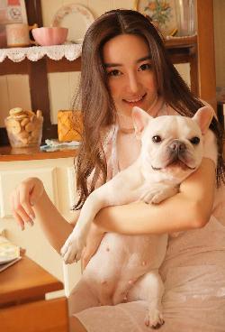 震惊！18岁少女竟在B站上传如此视频？！揭秘B站<strong>视频</strong>审核机制的漏洞！